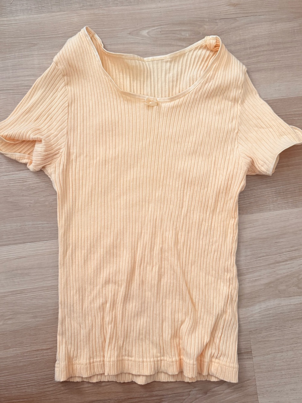 Vintage Baby yellow XS-S bow tee